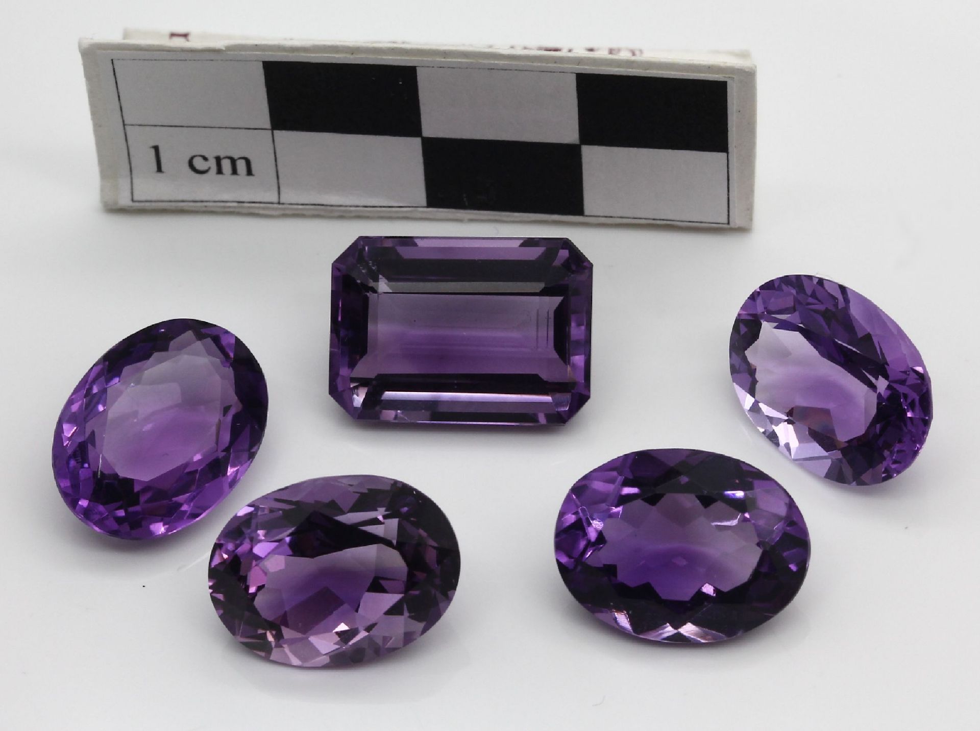 Lot 23 lose Amethyste, ca. 193 ct,   22 x ovalfacett. in