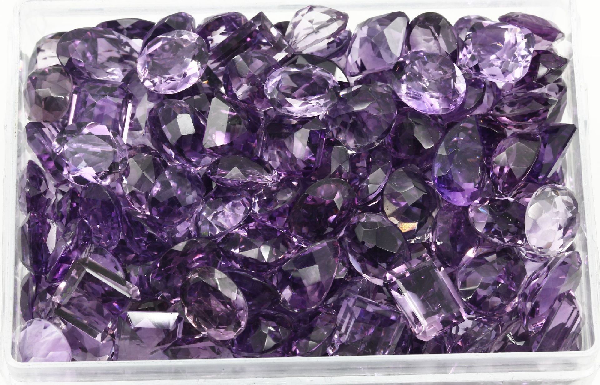 Lot lose Amethyste, ca. 708 ct,   versch. Schliffformen, - Bild 2 aus 2