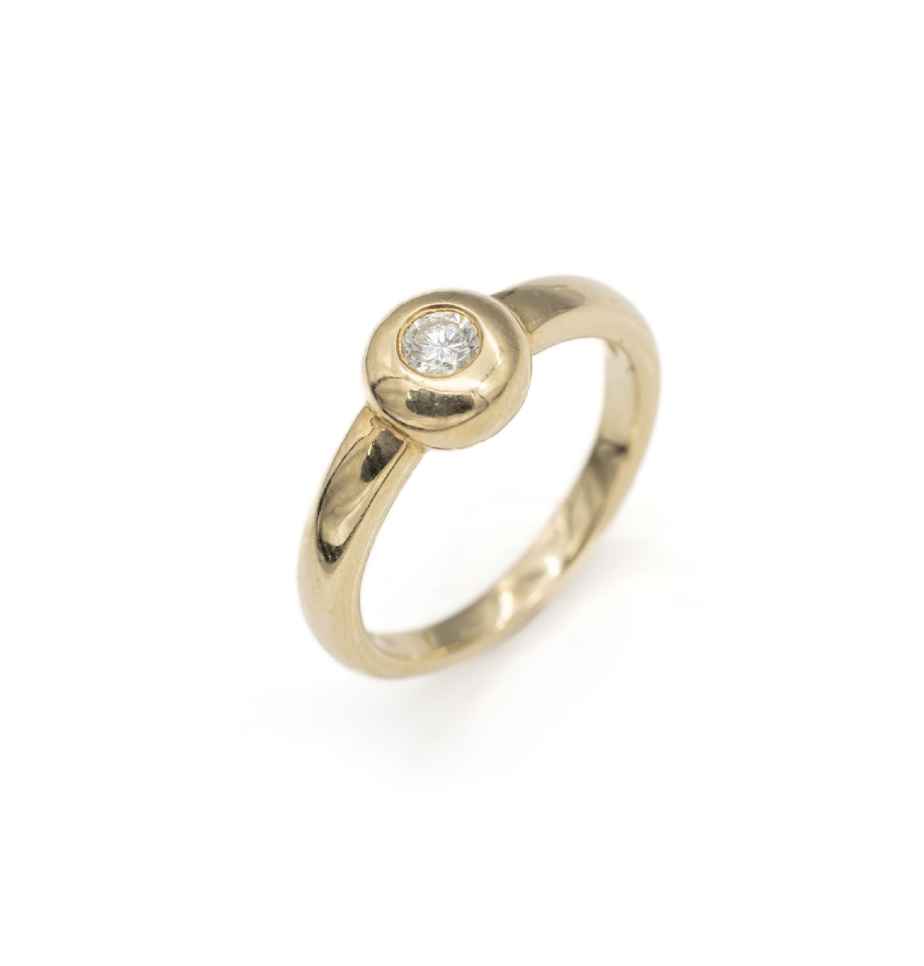 14 kt Gold Brillant-Ring,   GG 585/000, Brillant ca. 0.20