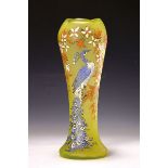 Vase, Legras, 20er Jahre,  grünes Glas, mit Pfauendekor,