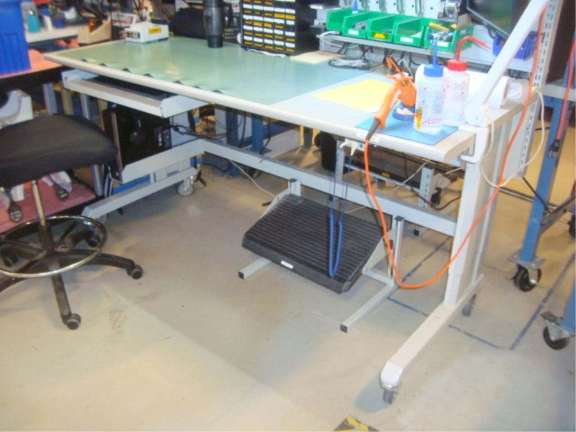 6' ft. Mobile Workstation Benches - Image 4 of 8