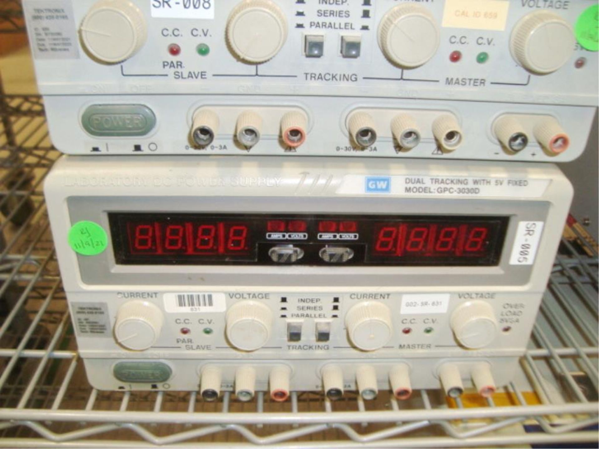 Dual Tracking DC Power Supply - Image 3 of 3