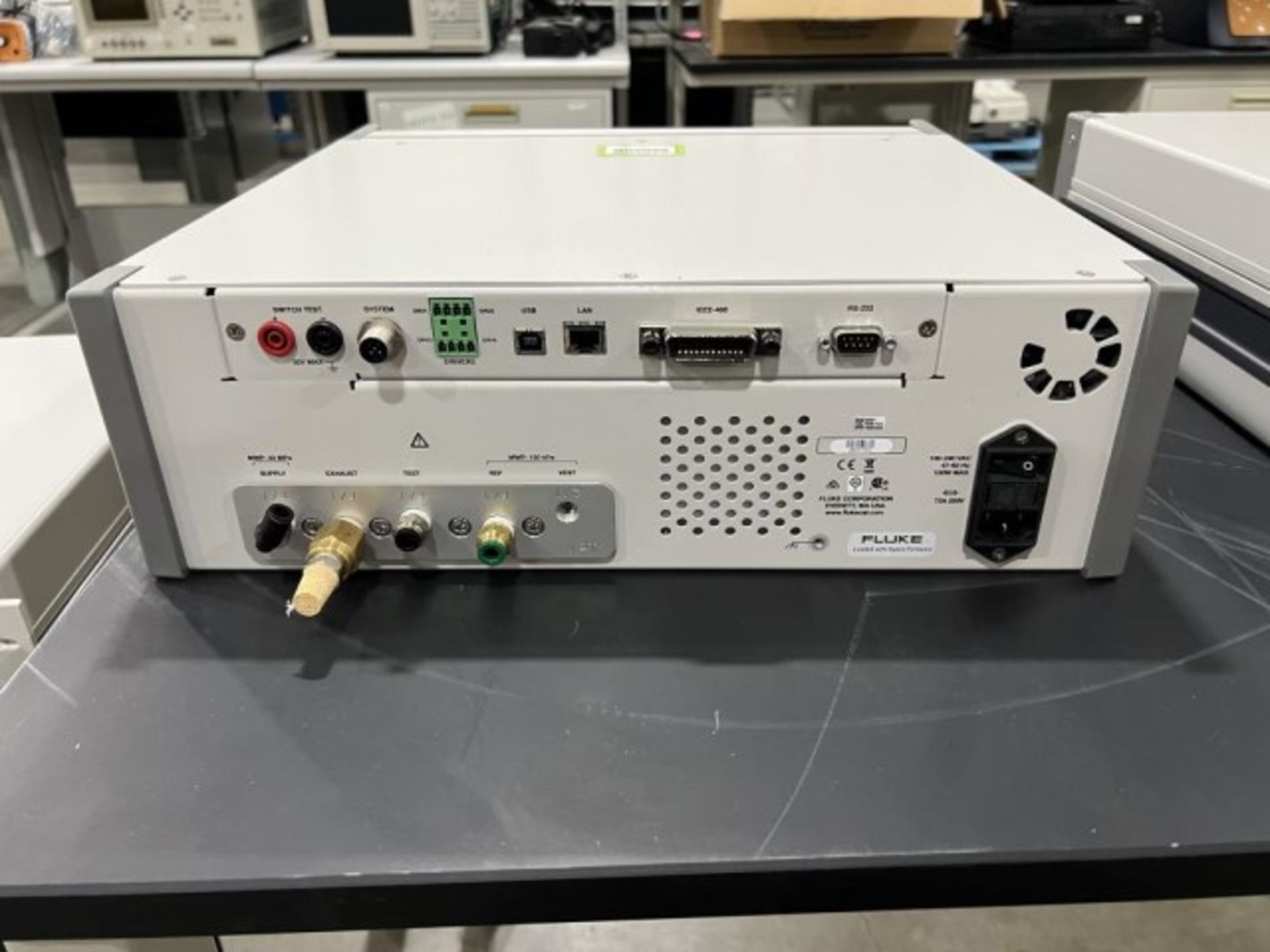 Fluke Pressure Controller/Calibrator - Image 2 of 2