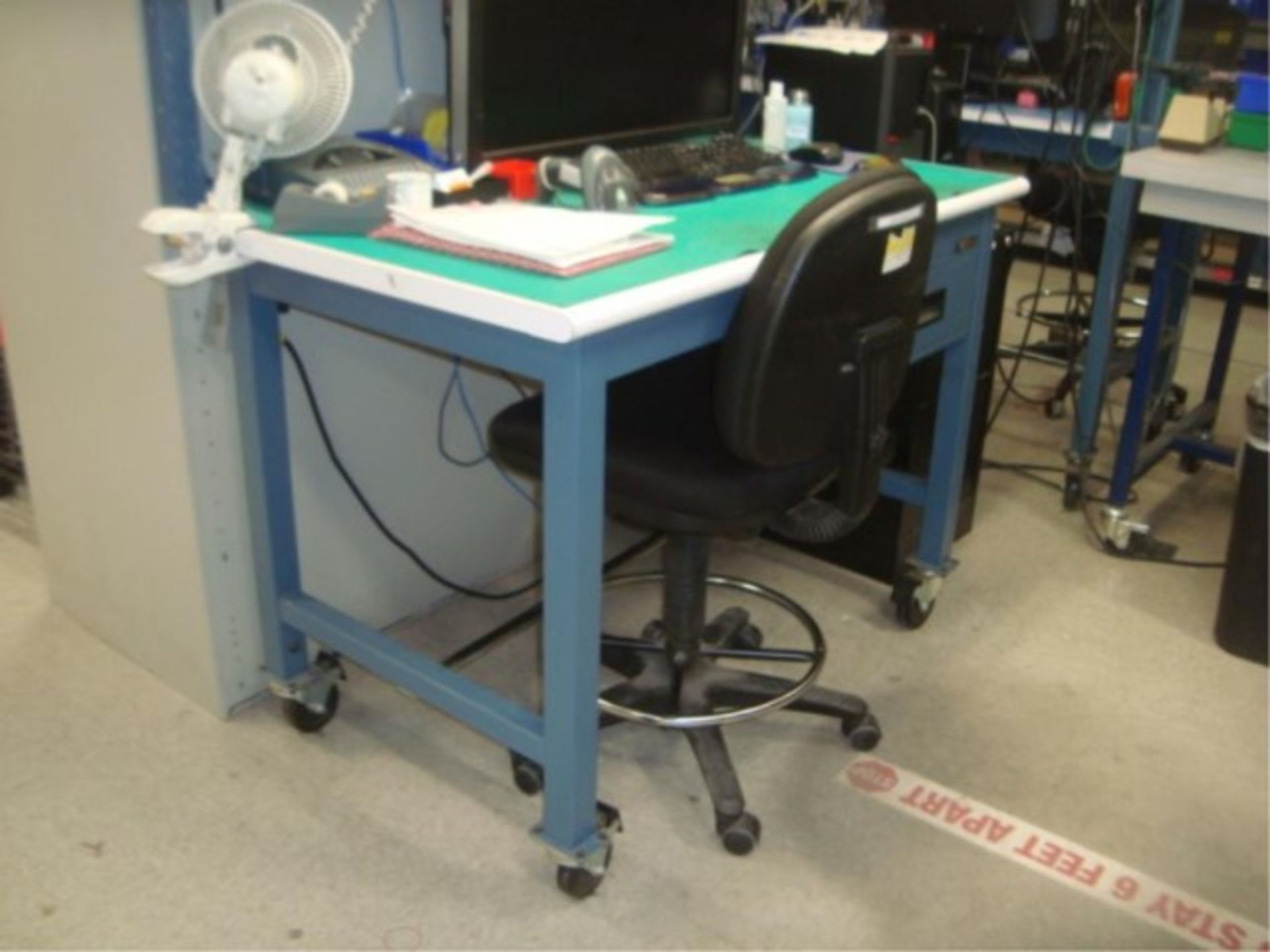 Mobile Workstation Benches - Image 6 of 9