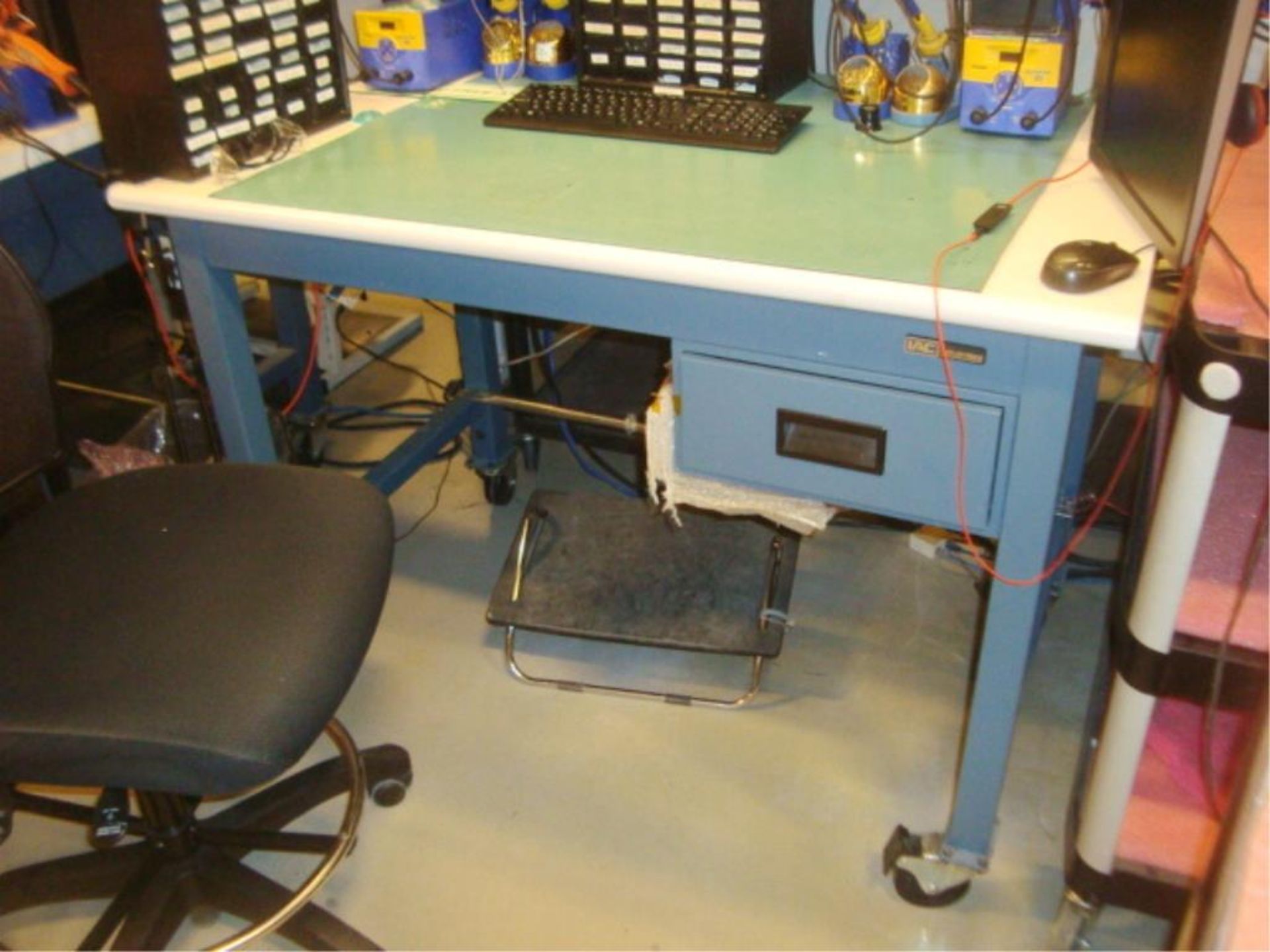 4' ft. Mobile Workstation Benches - Image 6 of 12