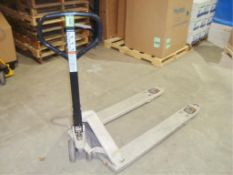 5,000 lb. Capacity Standard Pallet Jack