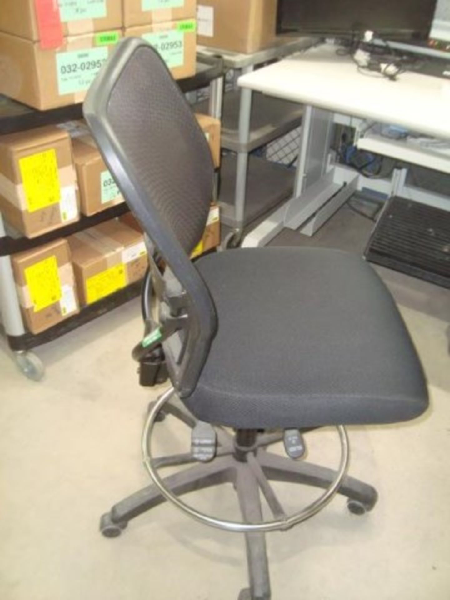 Mobile Workstation Benches & Chairs - Image 13 of 13