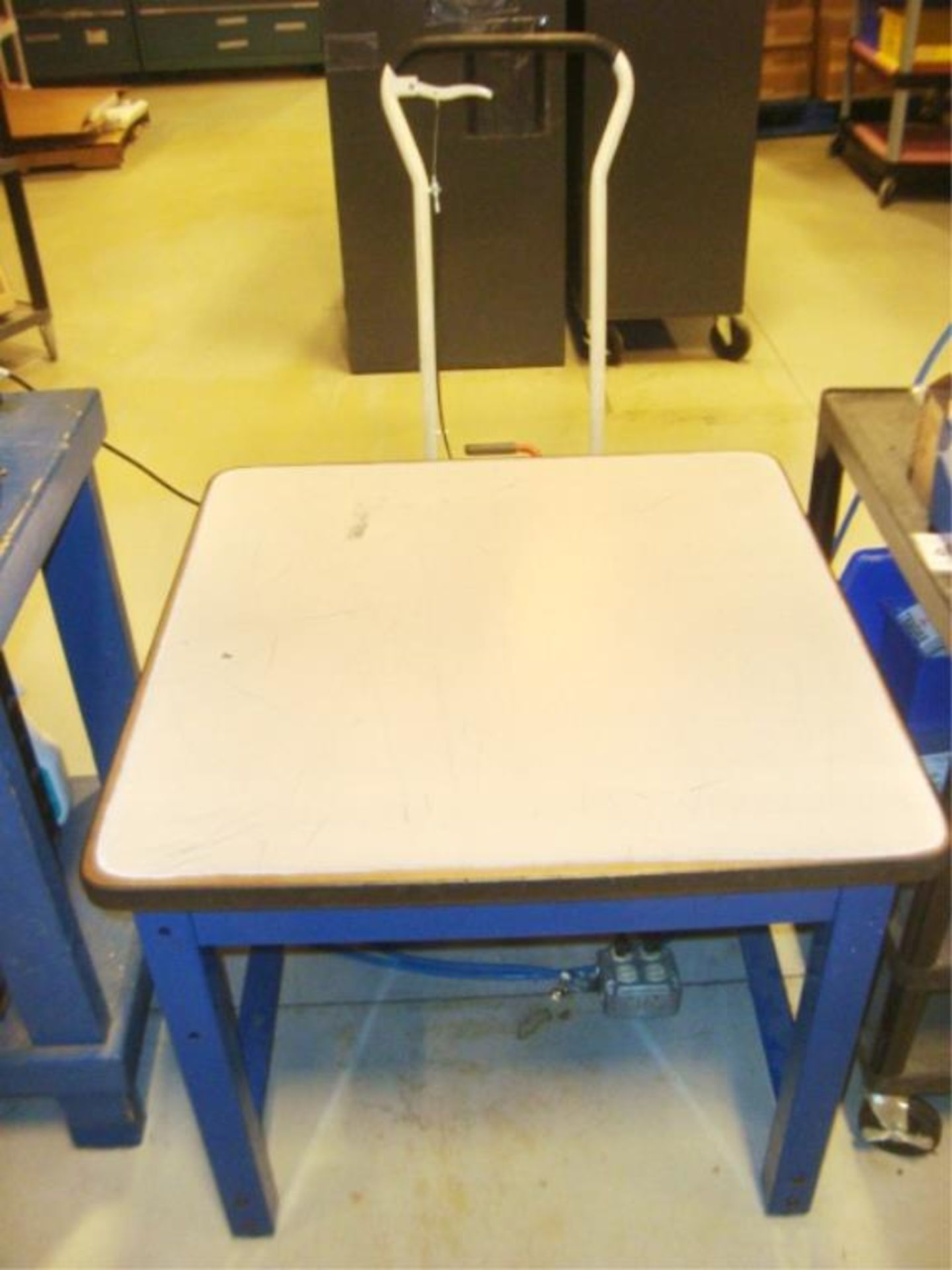 Mobile Hydraulic Lift Table - Image 6 of 6