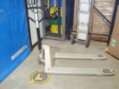 5,000 lb. Capacity Standard Pallet Jack