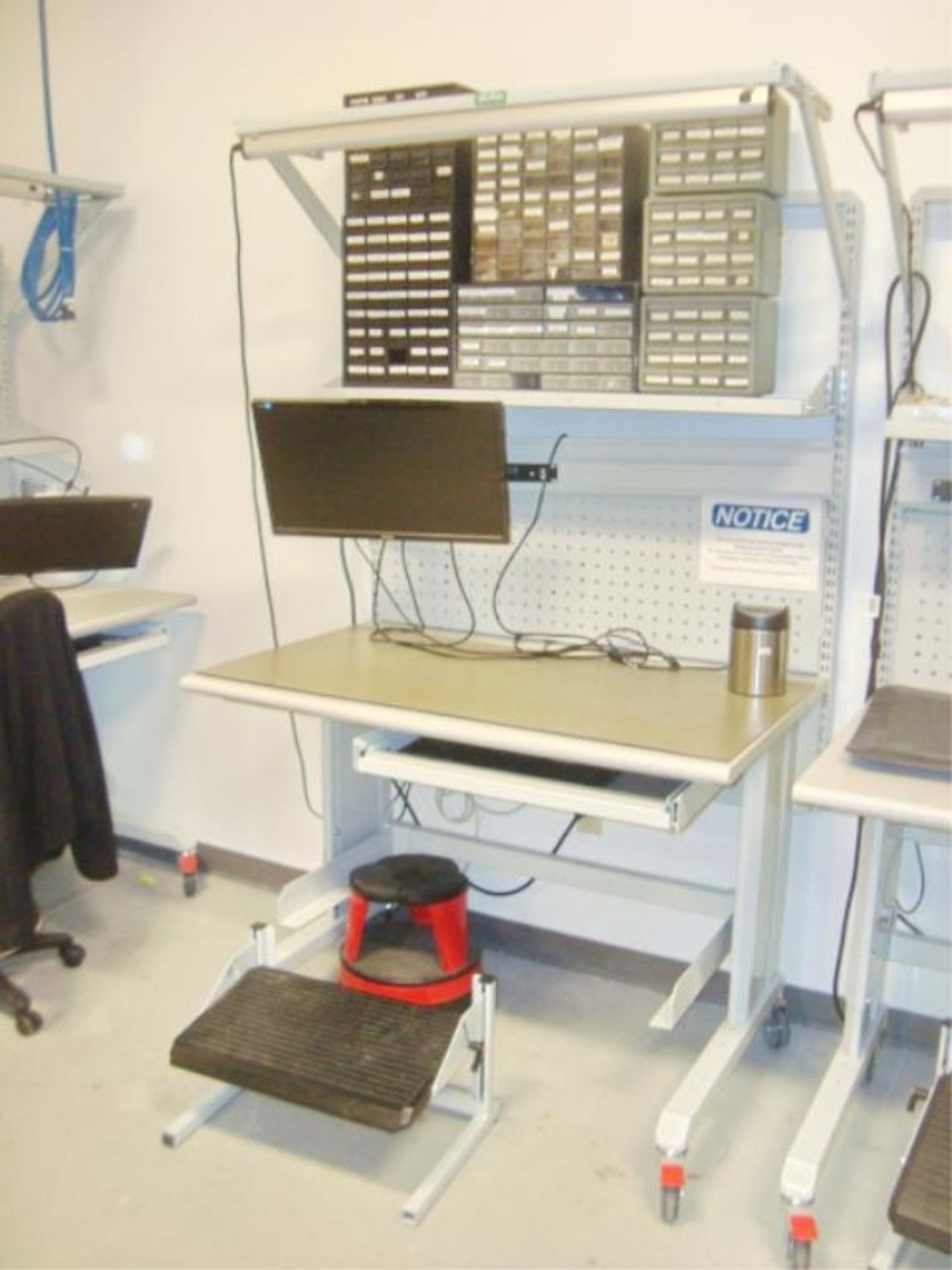 Mobile Workstation Benches - Image 6 of 11