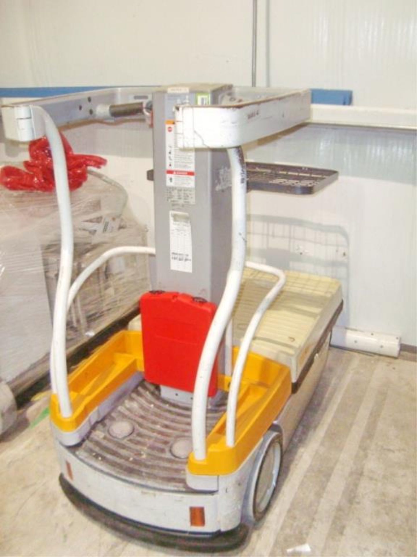 Electric Lift Work Assist Vehicle