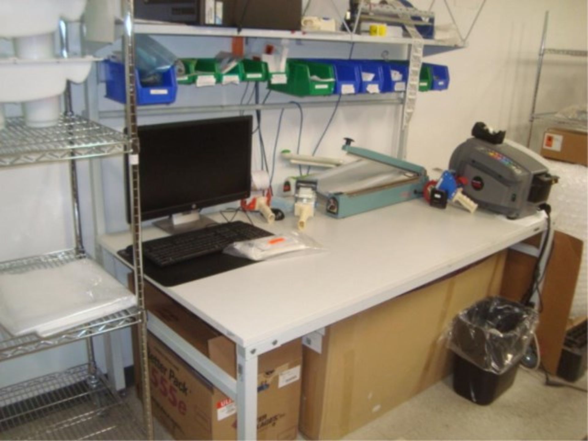 Technicians Workstation Benches - Image 4 of 8