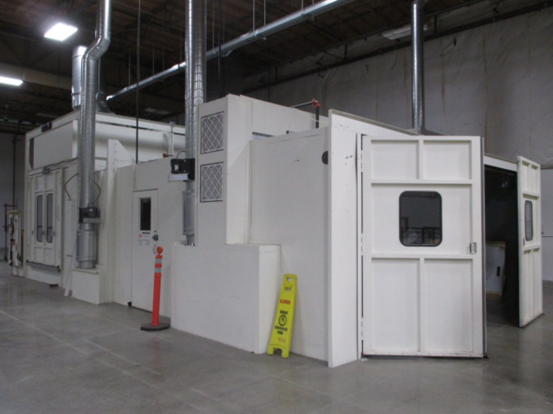 GFS Paint Booth - Image 2 of 16