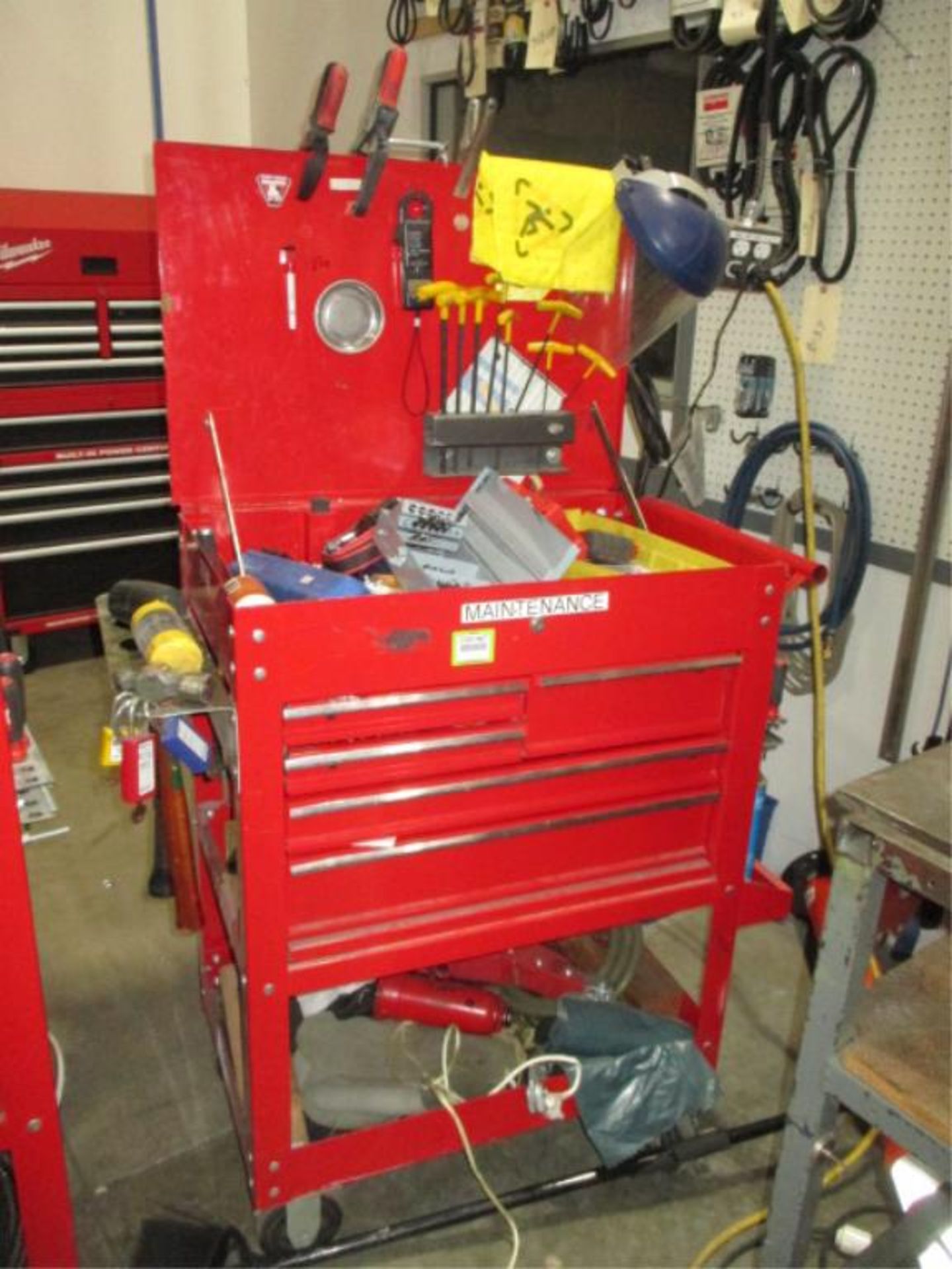 US General Tool Cabinet