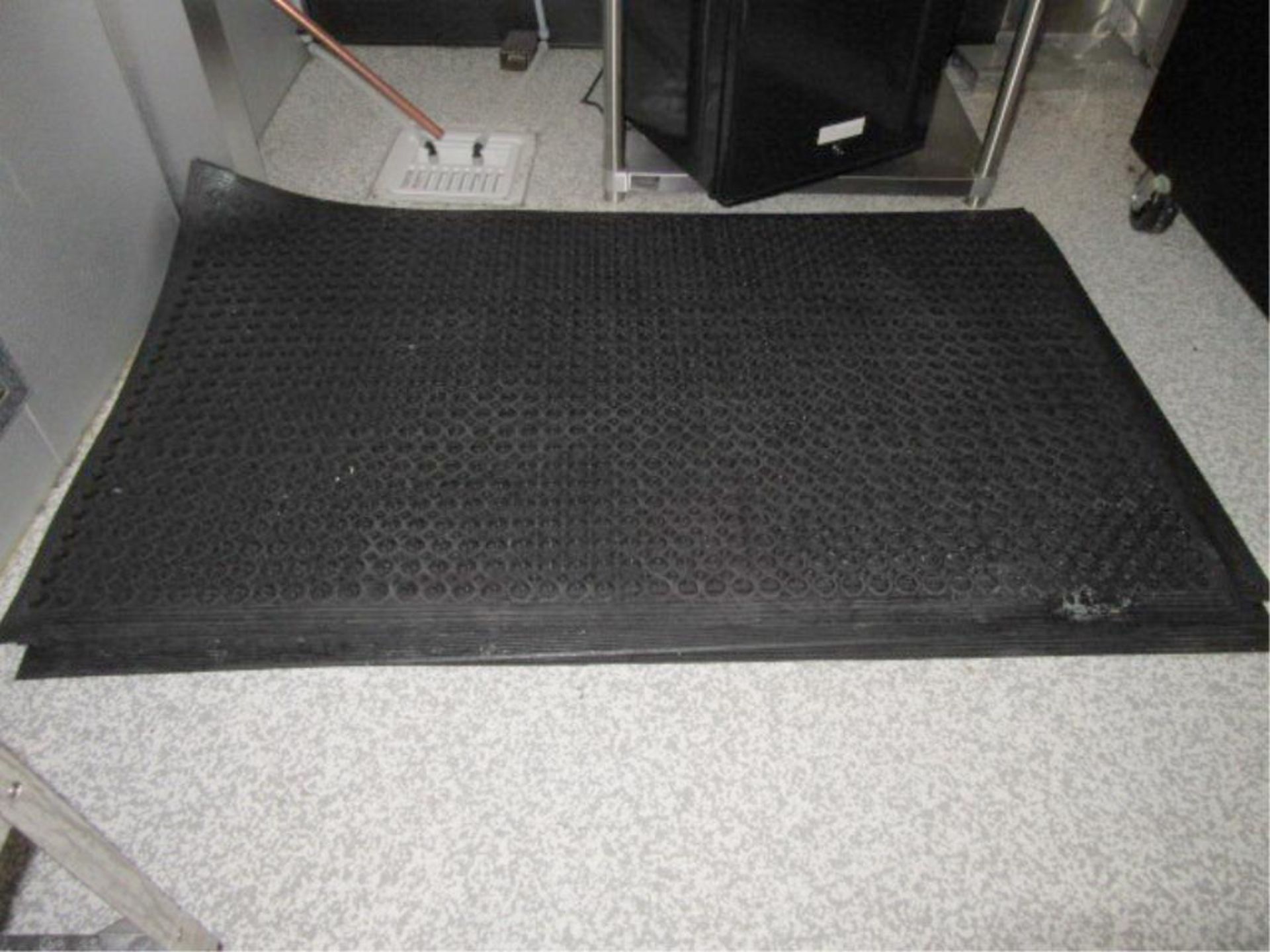 Anti-Fatigue Mats - Image 2 of 2