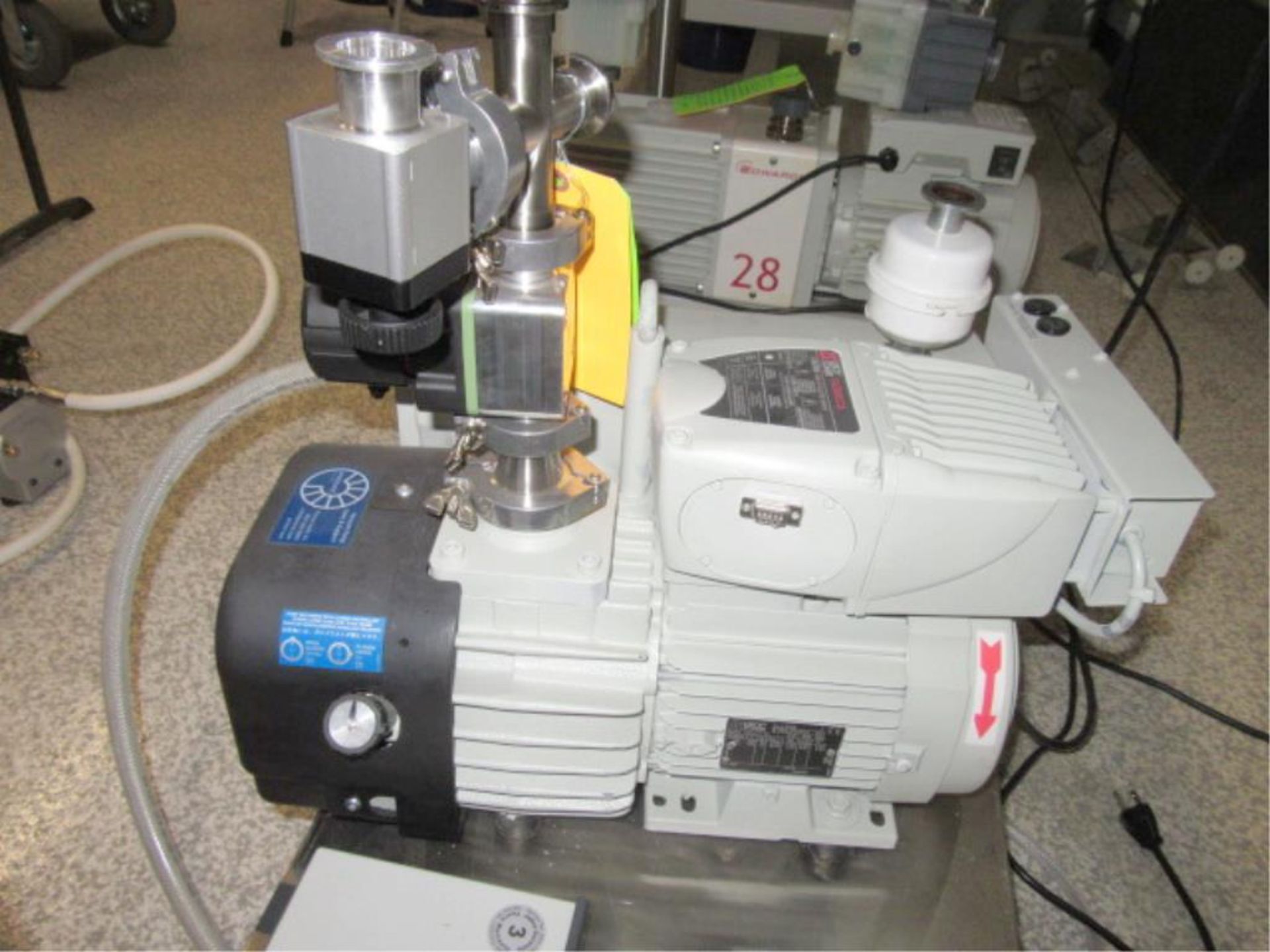 Leybold Vacuum Pump - Image 2 of 6