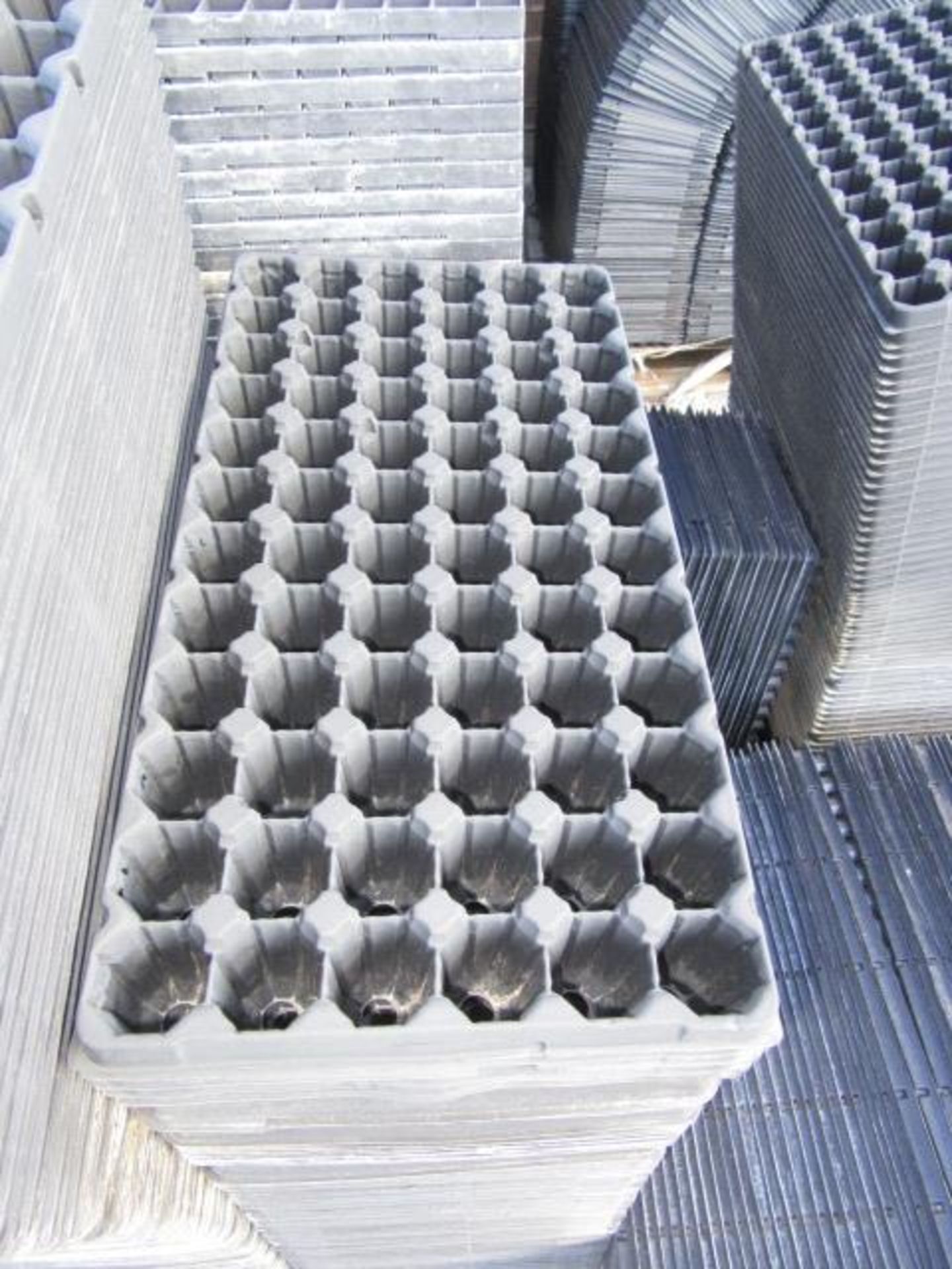 Seed Trays - Image 3 of 8