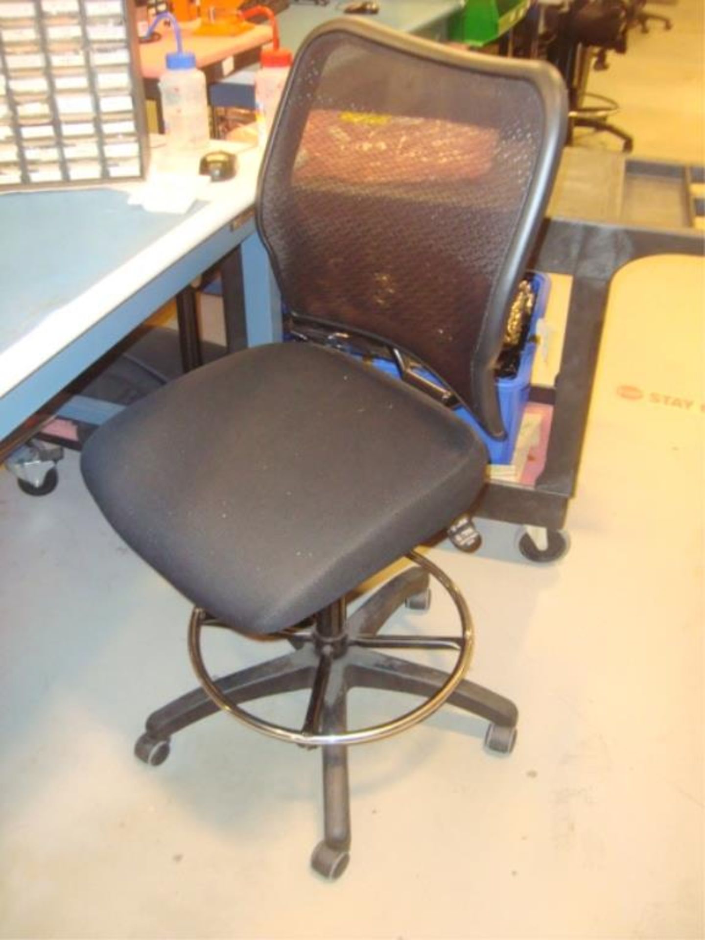 Mobile Workstation Benches & Chairs - Image 13 of 15