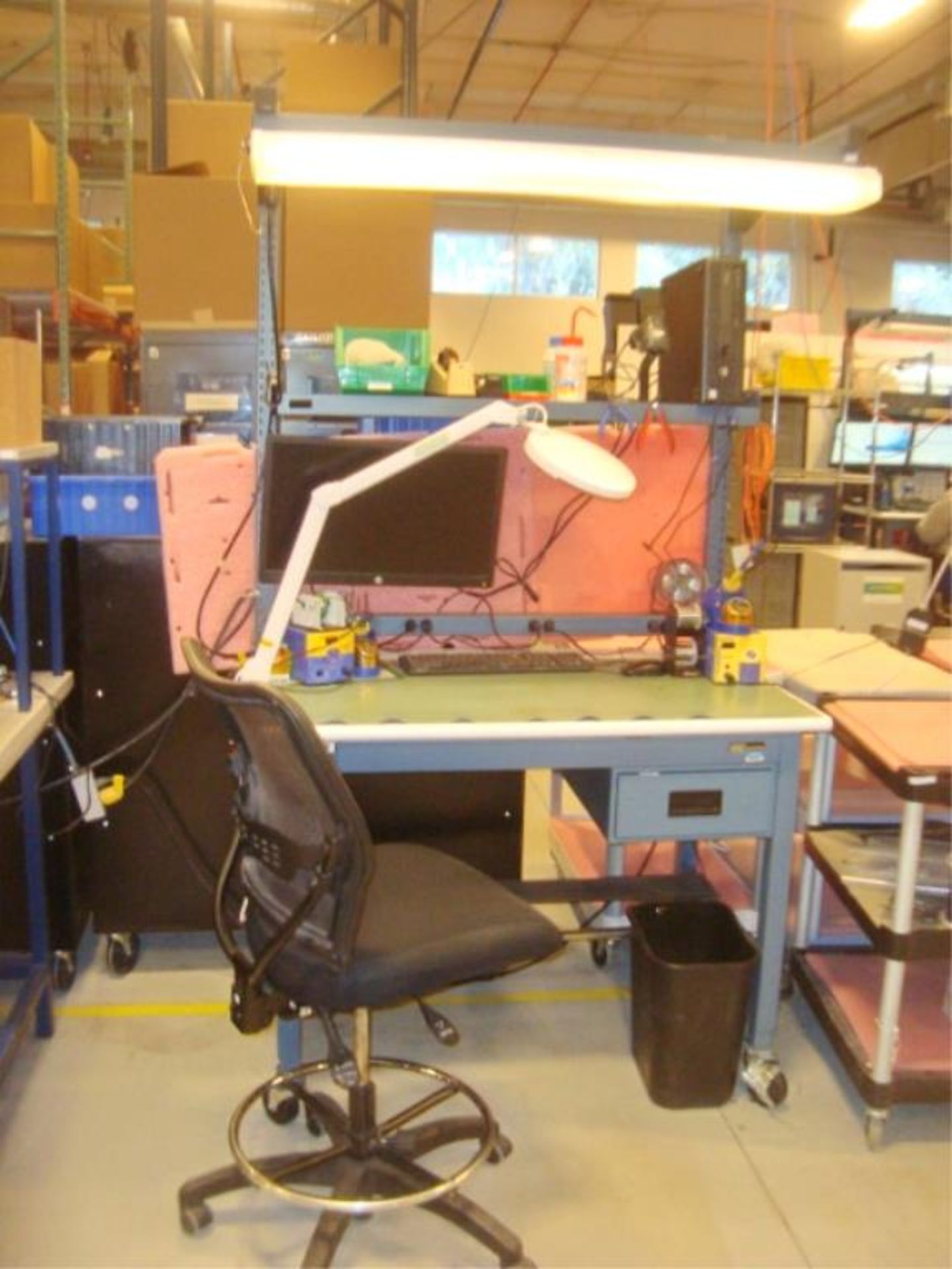 Mobile Workstation Benches & Chairs - Image 7 of 15