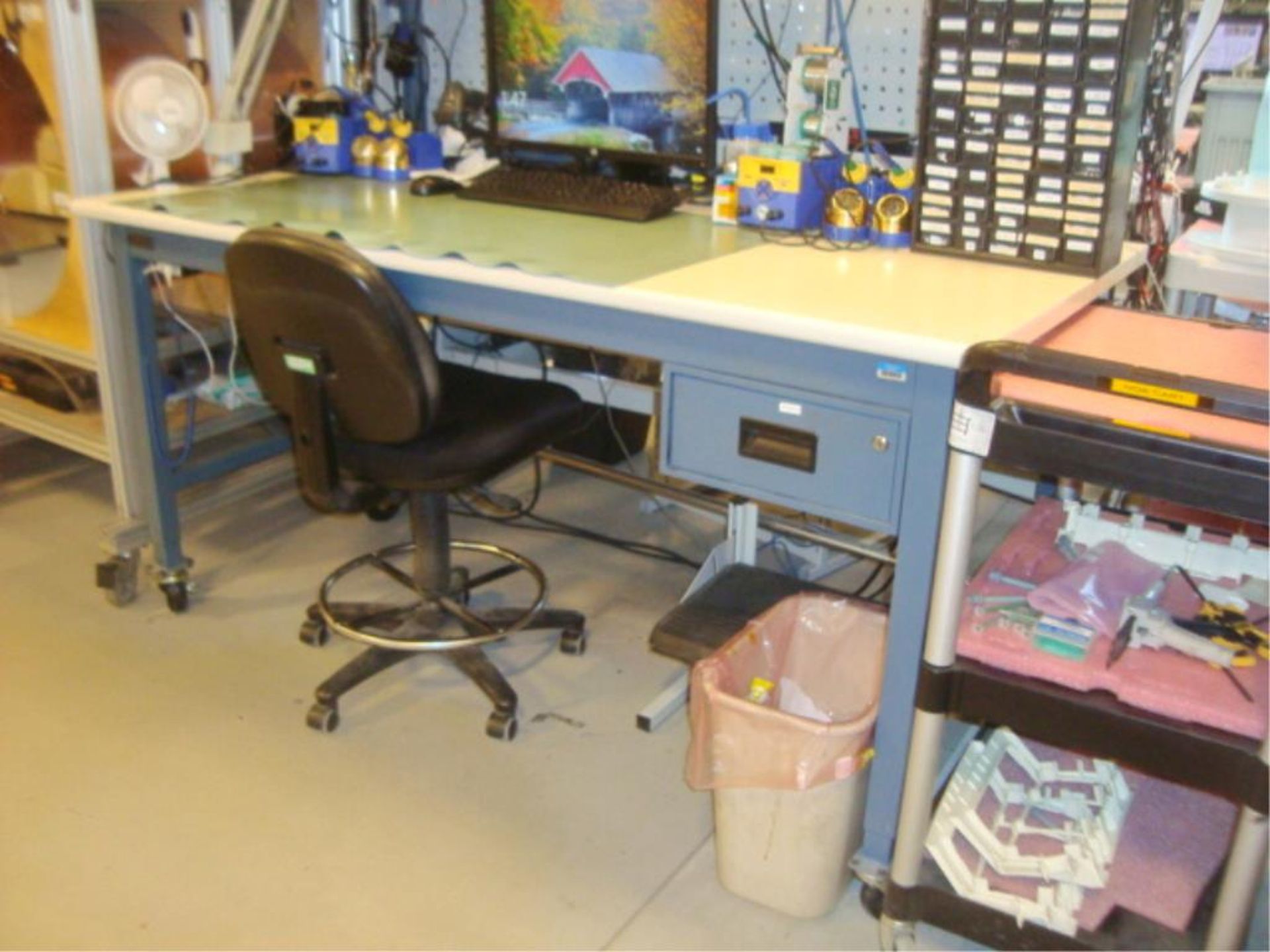 Mobile ESD Safe Workstation Benches - Image 5 of 5