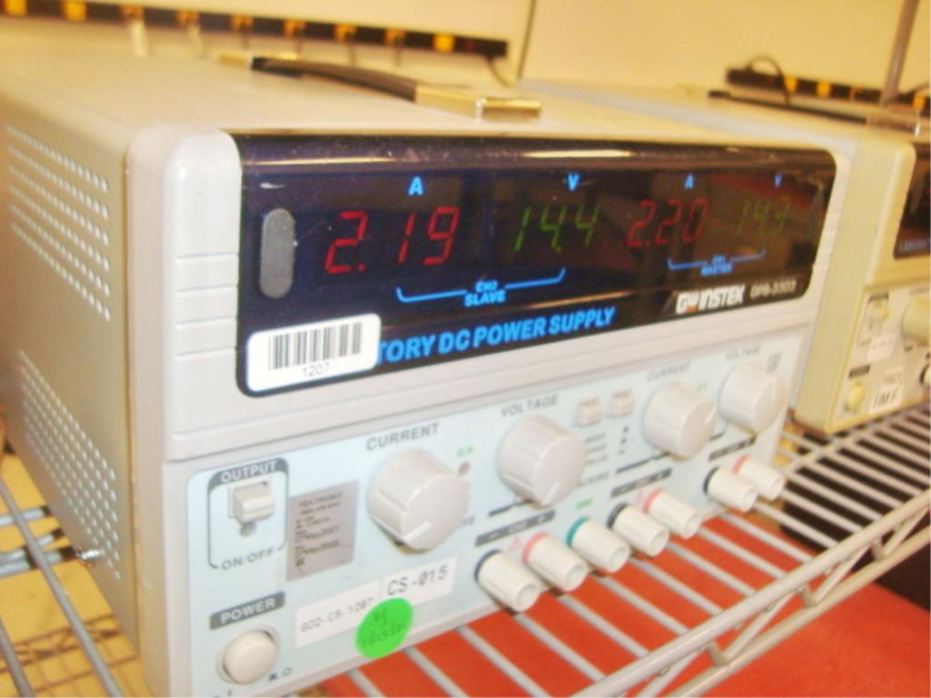 3-Channel Digital Linear DC Power Supply - Image 2 of 5