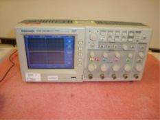 4-Channel Digital Storage Oscilloscope