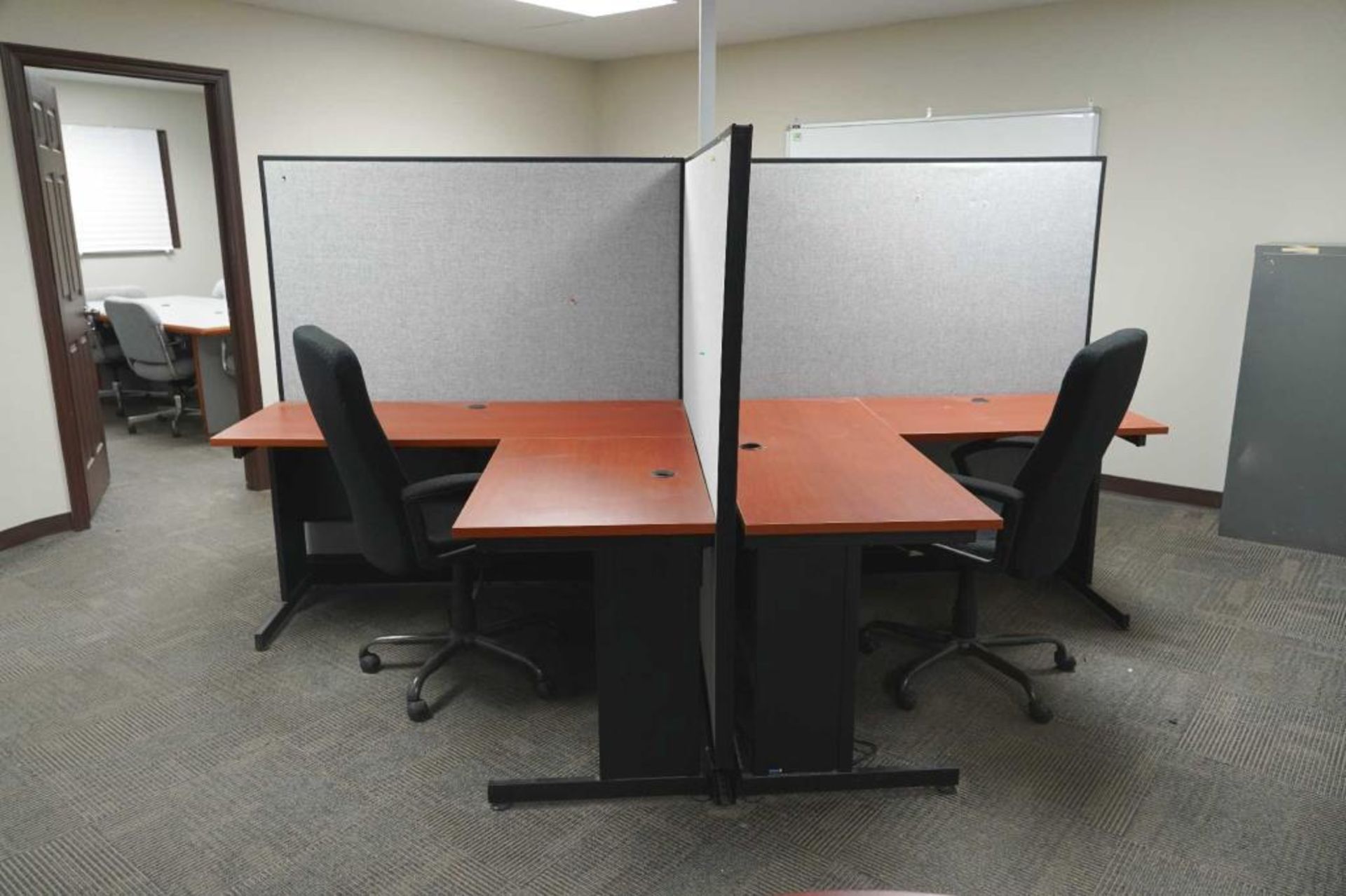 4 Section Office Cubical Unit - Image 2 of 2