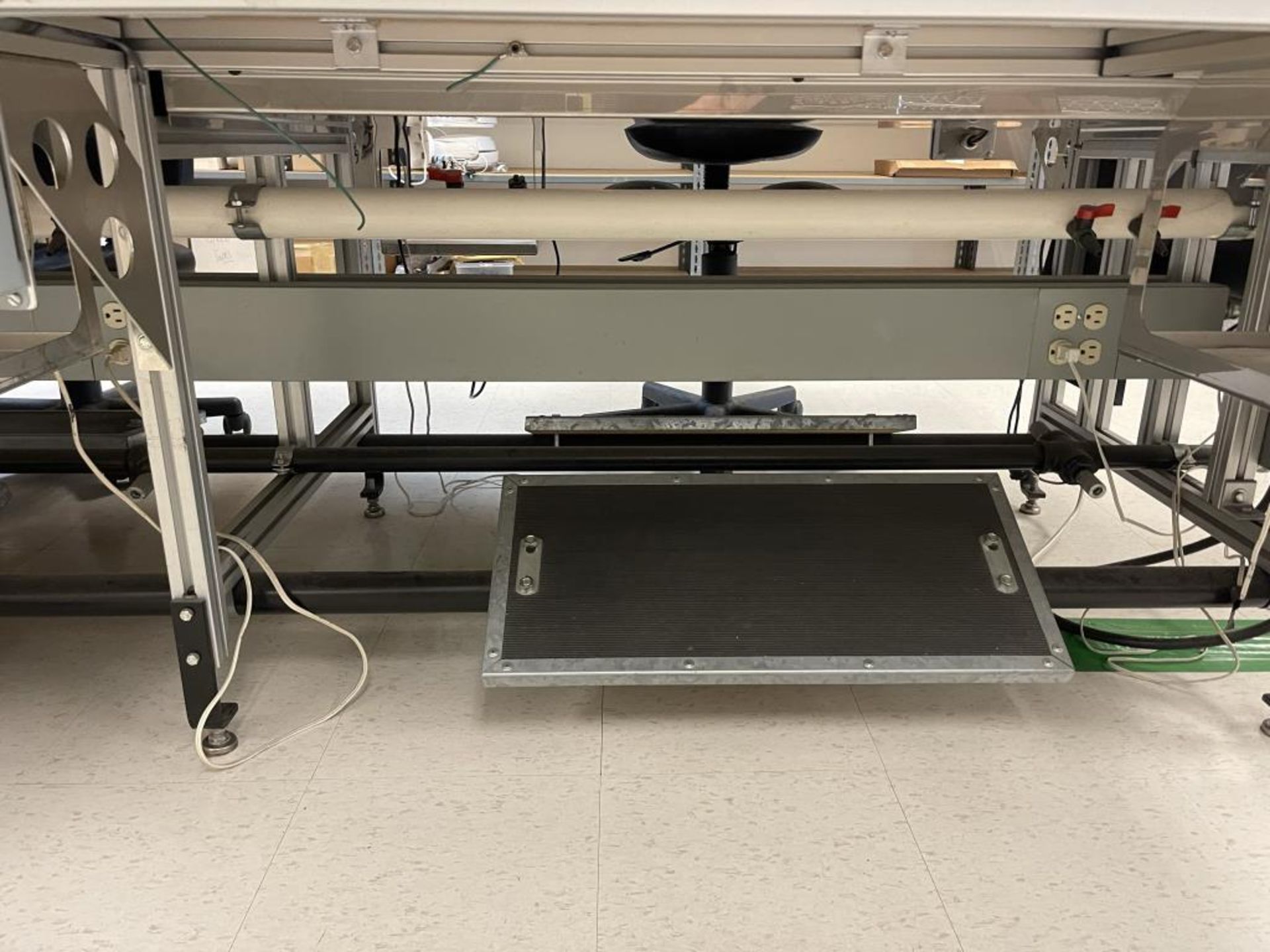 Inspection/ Conveyor Table - Image 4 of 6