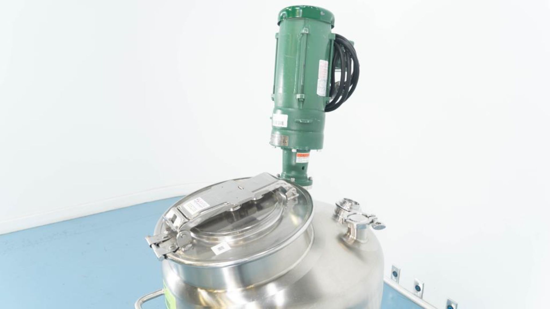 Walker 35 Gallon Stainless Steel Mixing Tank - Image 5 of 11