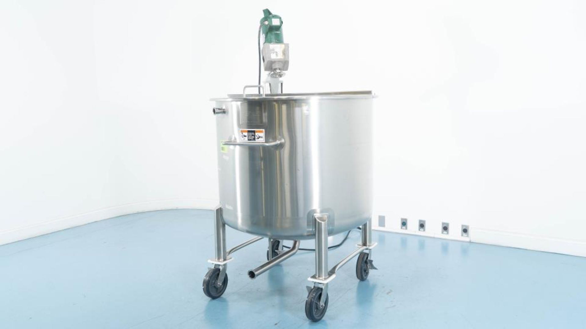 Walker 150 Gallon Stainless Steel Mixing Tank - Image 2 of 13