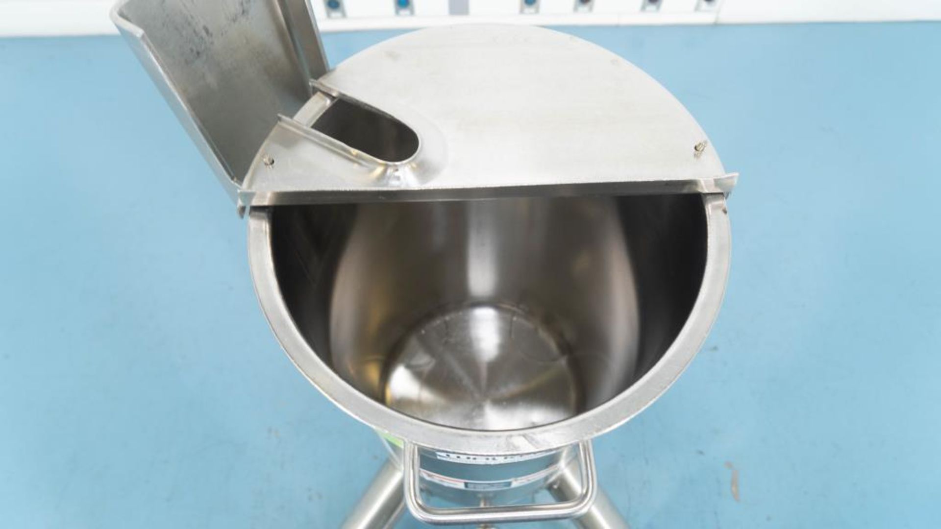 Walker 10 Gallon Stainless Steel Mixing Tank - Image 6 of 8