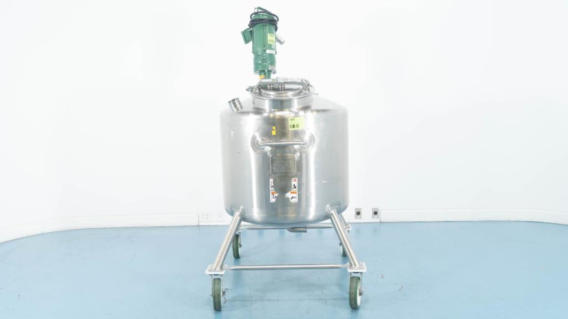 Walker 125 Gallon Stainless Steel Mixing Tank