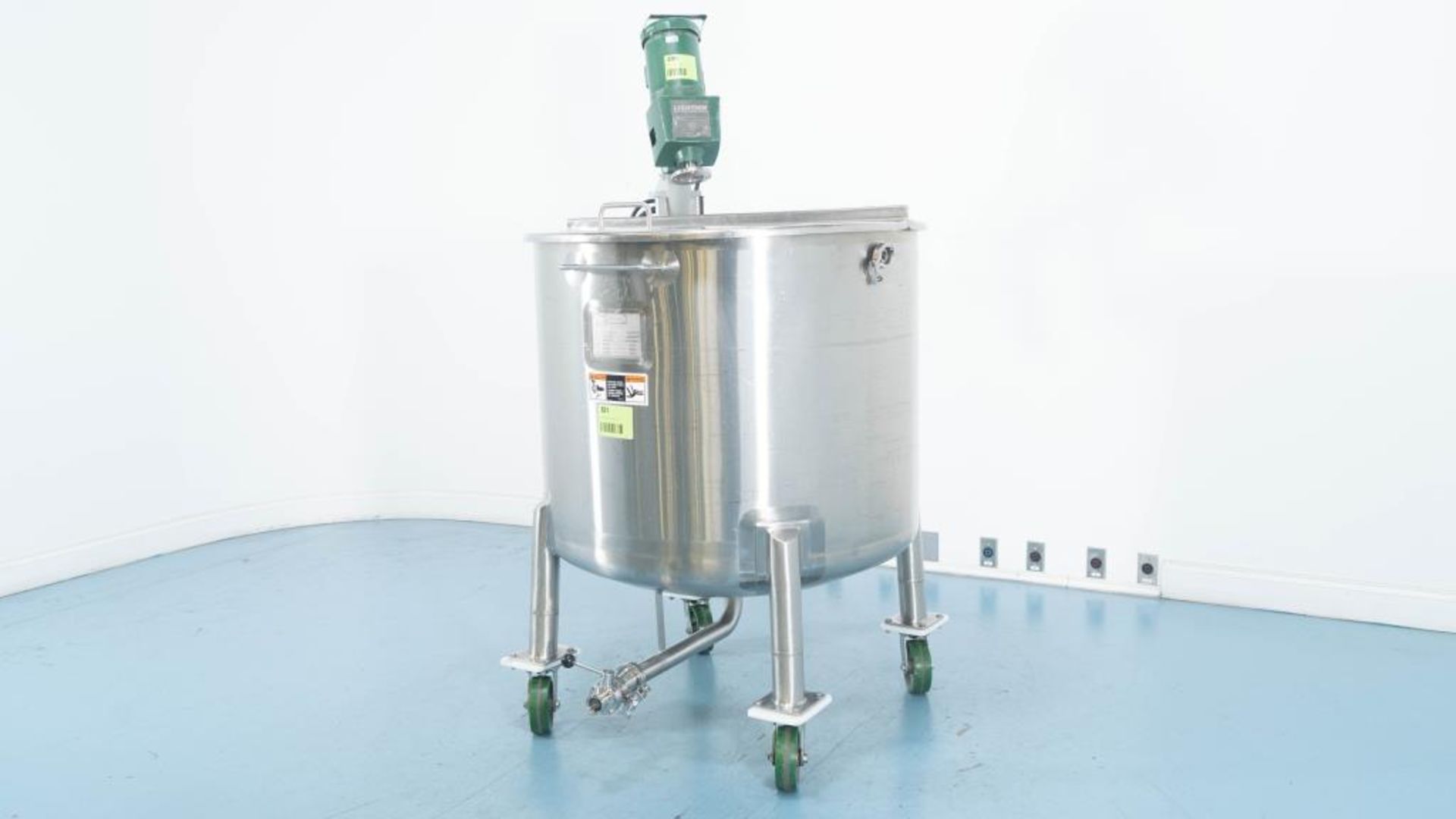 Walker 125 Gallon Stainless Steel Mixing Tank - Image 2 of 13