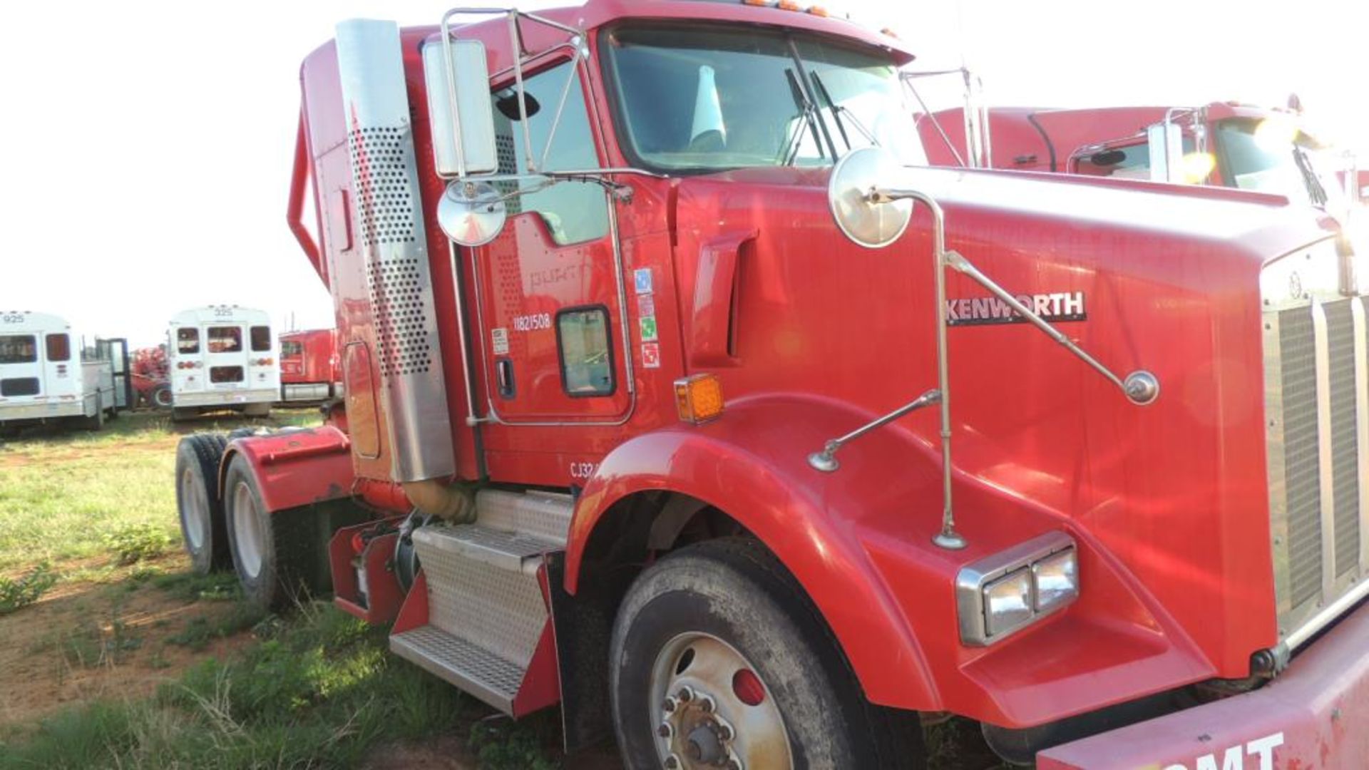 Kenworth Truck - Image 10 of 22