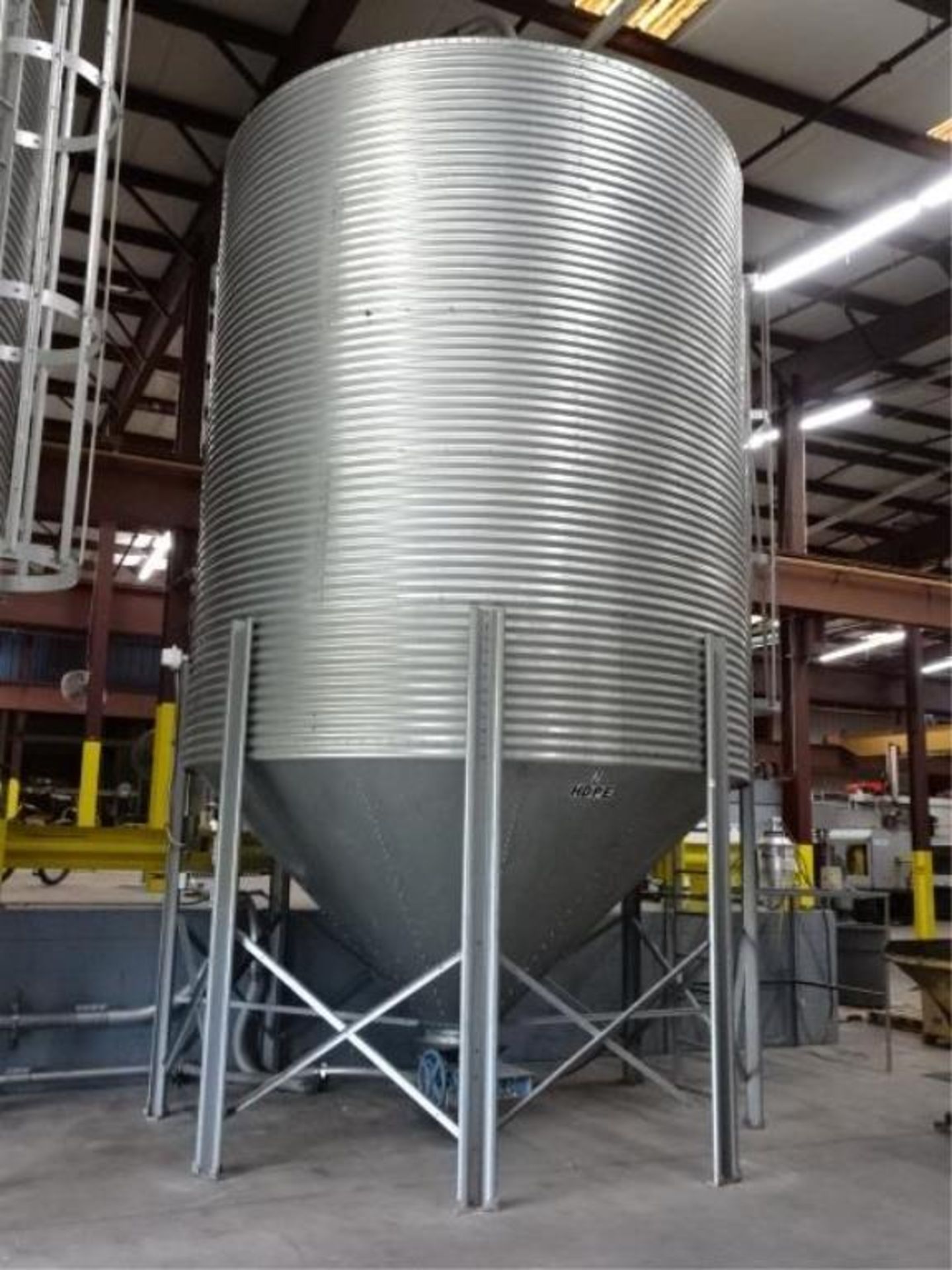 Feed Grain Silo - Image 2 of 2