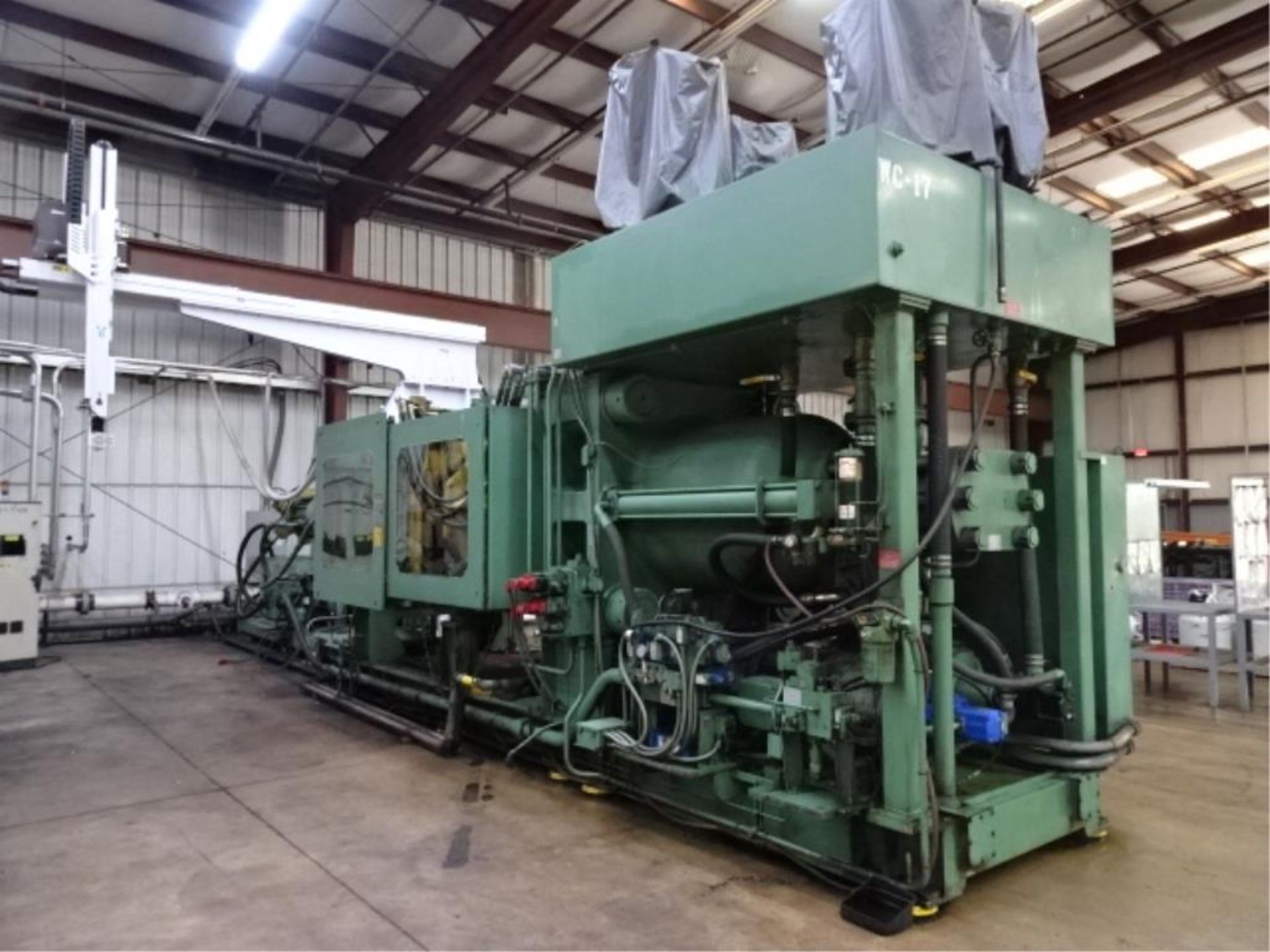 Van Dorn Injecting Molding Machine - Image 7 of 7