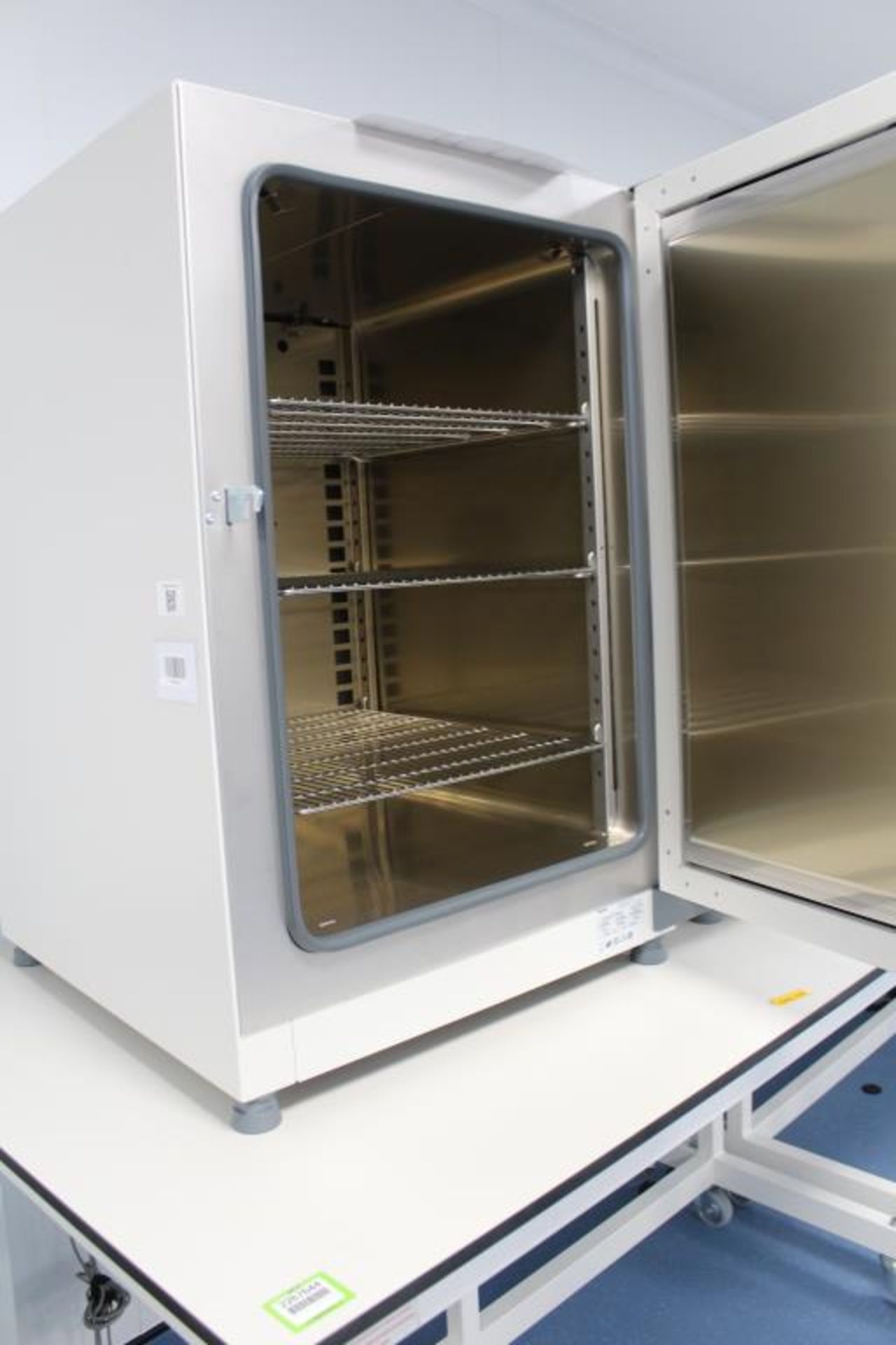 Thermo Scientific Oven - Image 2 of 3