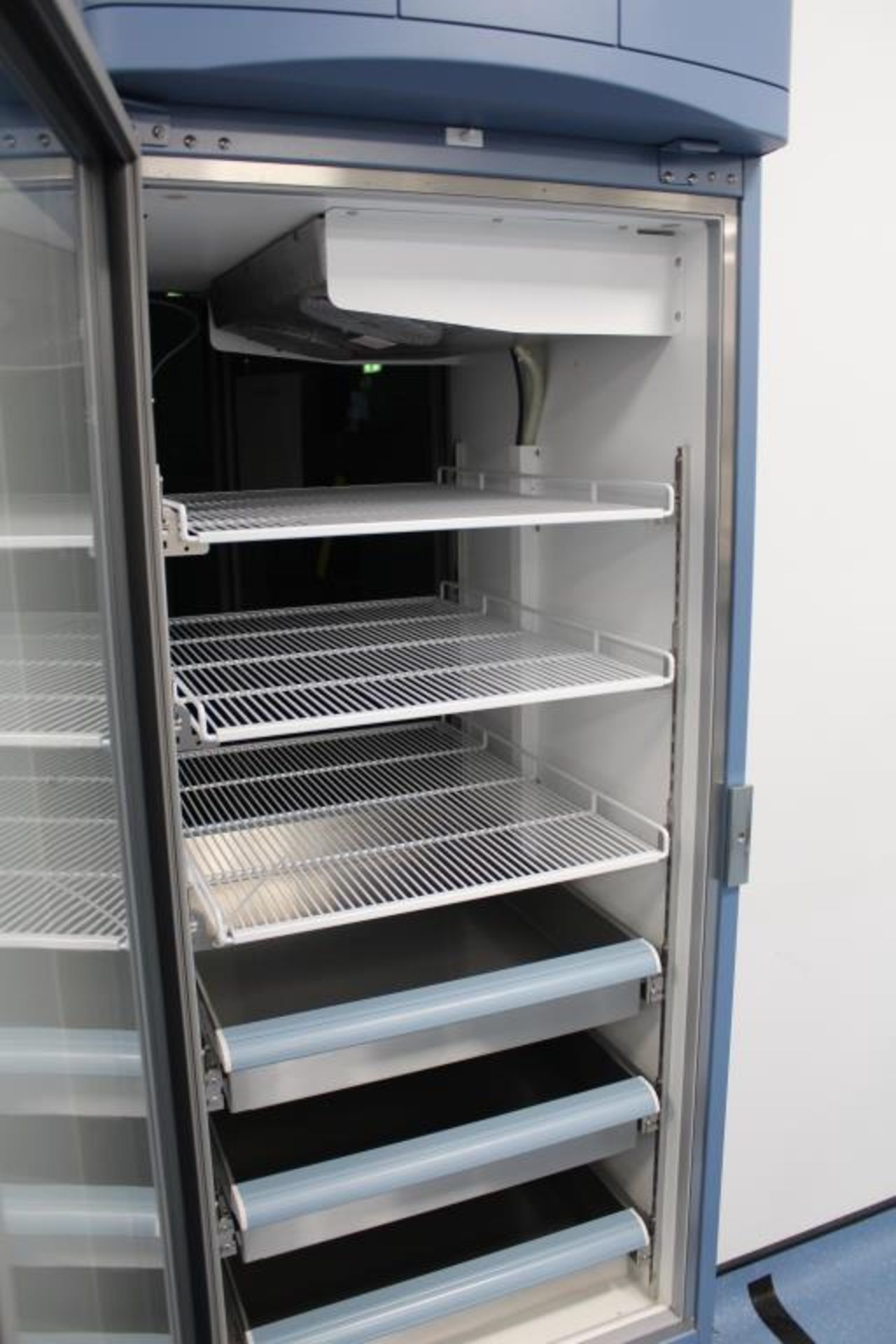 Helmer Refrigerator - Image 2 of 2