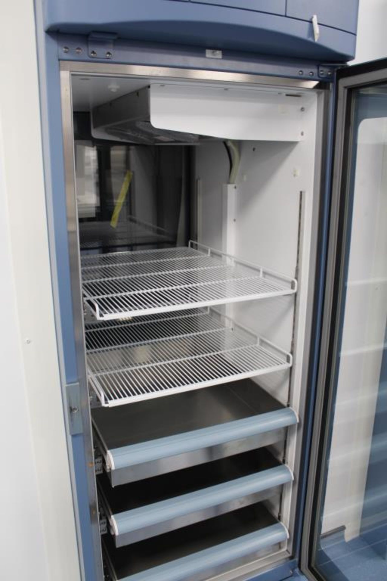 Helmer Refrigerator - Image 2 of 2