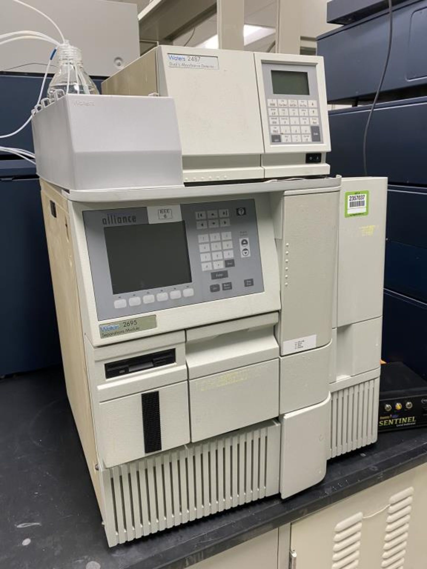 Waters HPLC System - Image 2 of 6