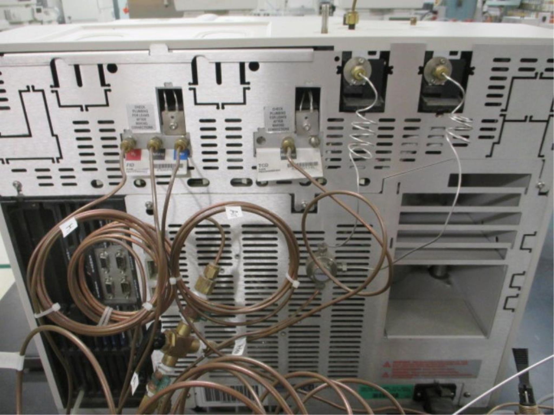 Agilent Gas Chromatograph - Image 5 of 6
