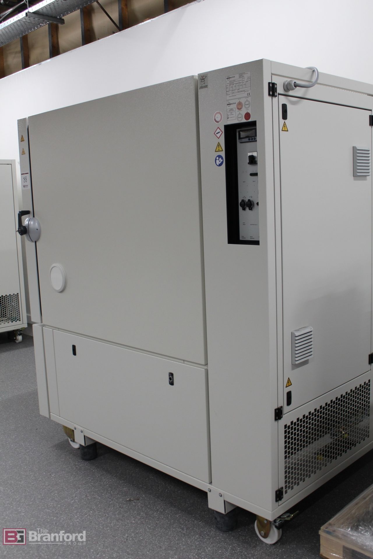 Weiss Technik C/1000/40/3 Mobile Climatic Test Chamber - Image 2 of 3