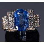 SAPPHIRE AND DIAMOND RING