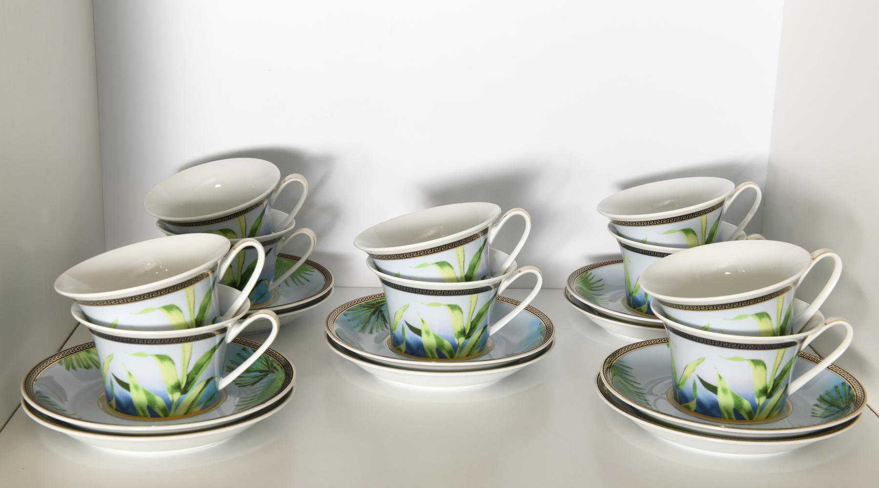 VERSACE ROSENTHAL ‘JUNGLE’ PORCELAIN TABLE SERVICE, 108 pieces - Image 3 of 8