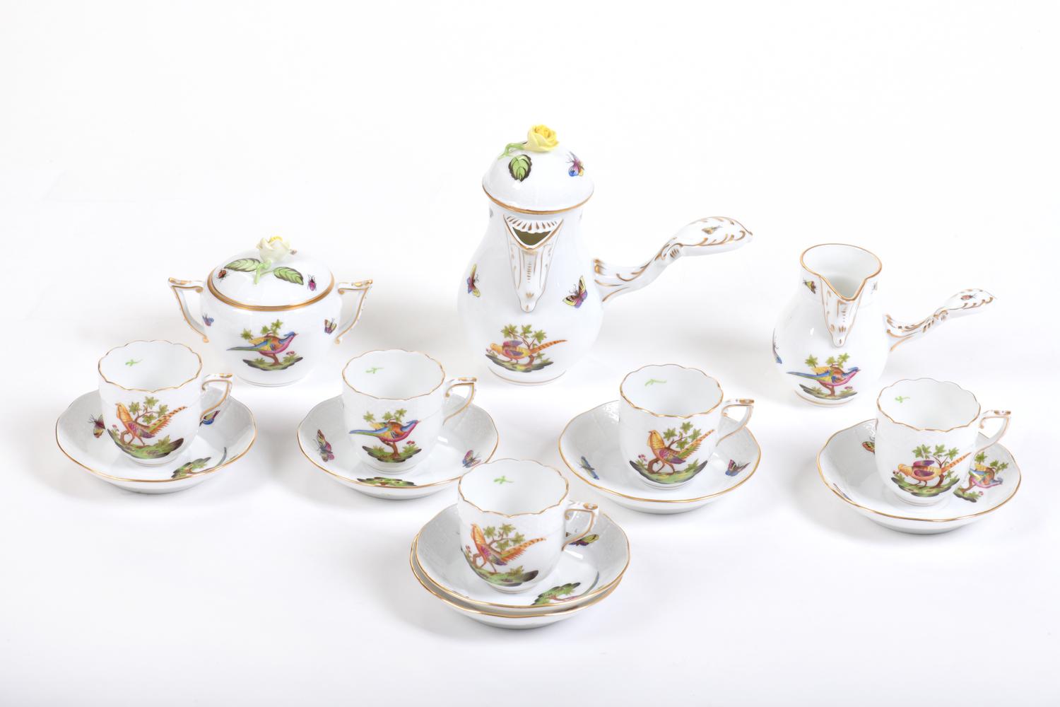 HEREND COFFEE PORCELAIN SERVICE WITH PHEASANTS AND INSECTS HEREND PORCELAIN FACTORY, 14 pieces