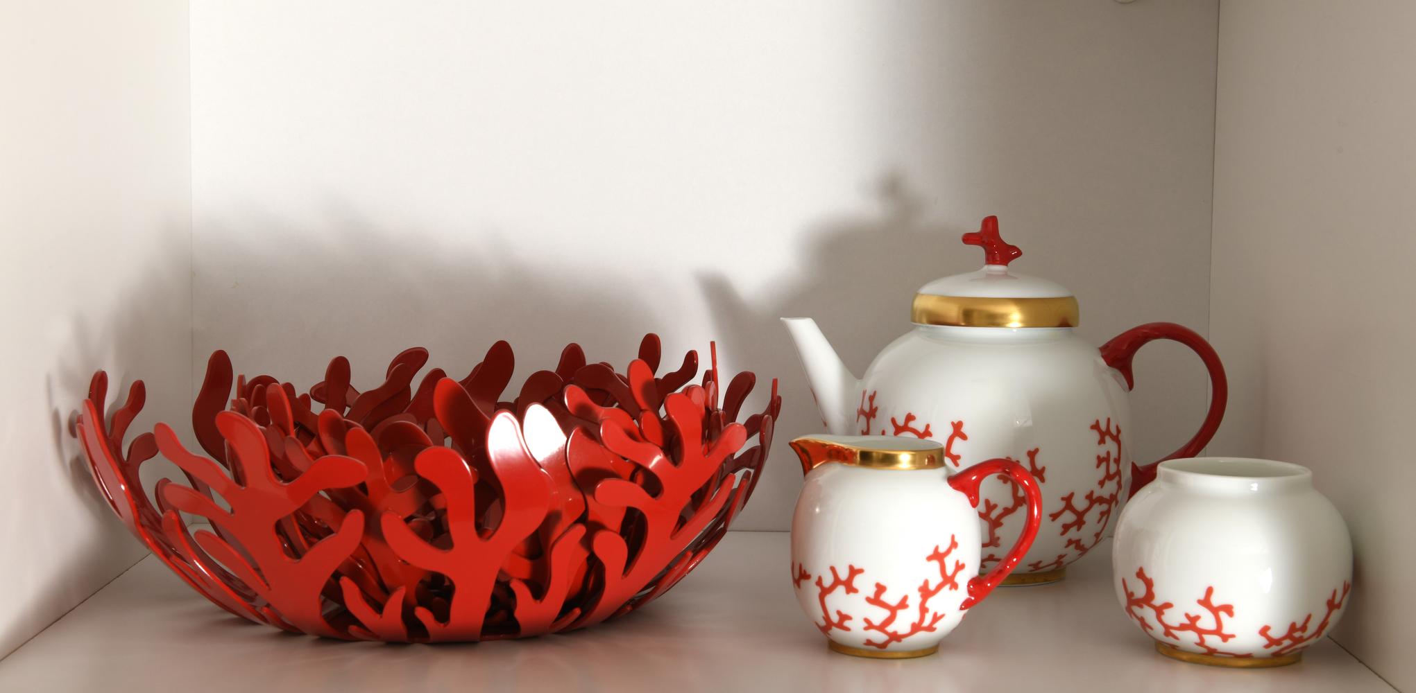 RAYNAUD FRANCE ‘CRISTOBAL RED CORAL’ LIMOGES PORCELAIN TABLE SERVICE, 141 pieces - Image 2 of 8