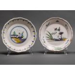 PAIR OF NEVERS FAIENCE PLATES WITH PUTTI, END XVIII CENTURY
