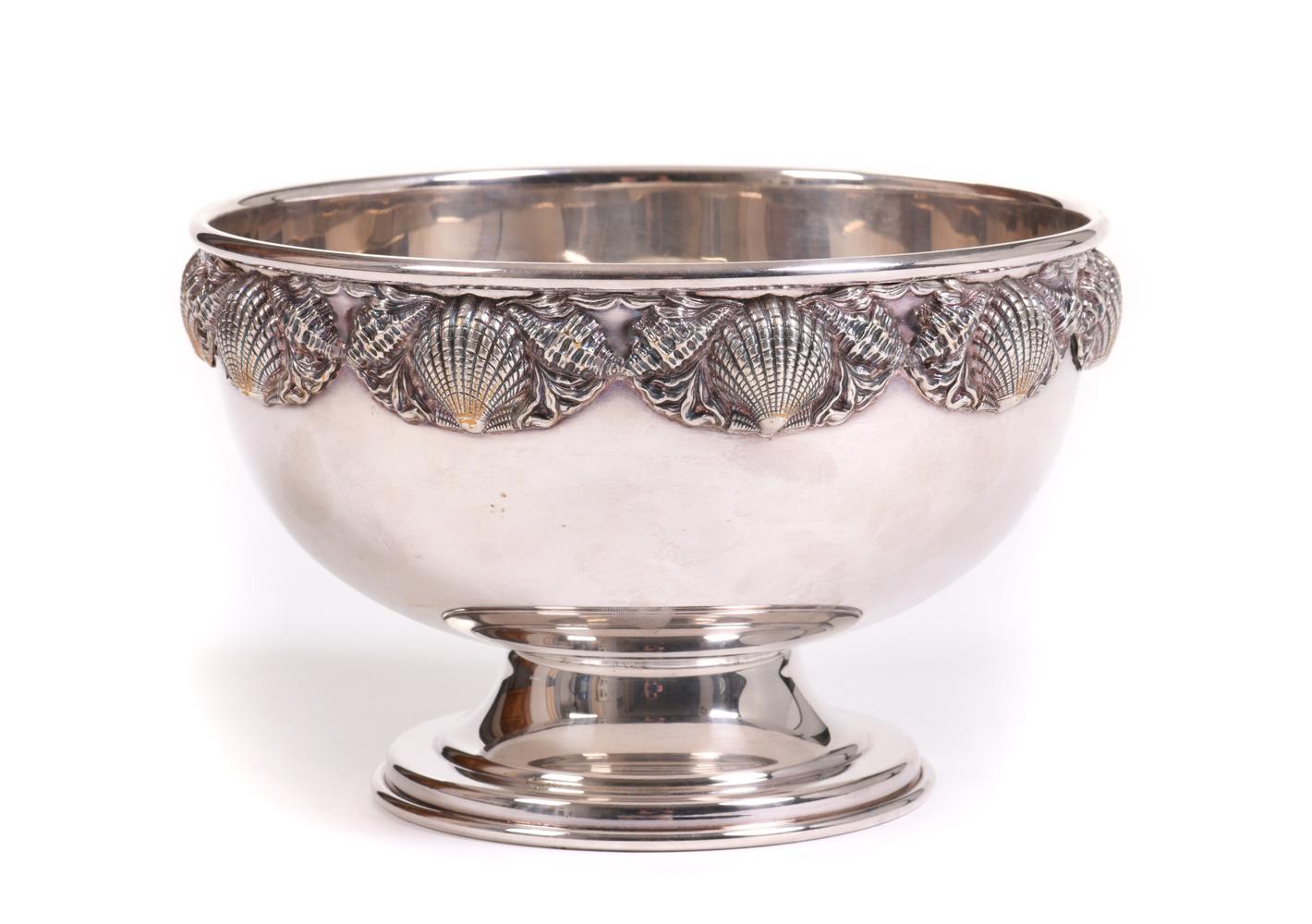 TOPAZIO CASQUINHA SILVER BOWL WITH SHELLS FRIEZE ON STAND