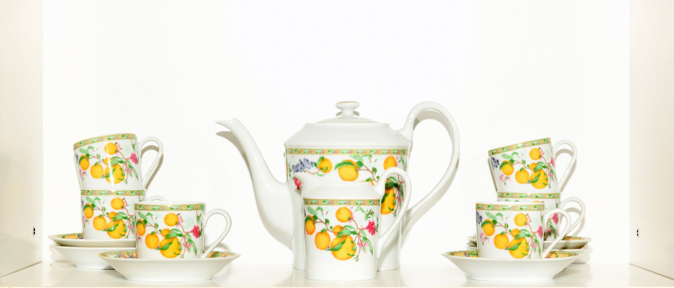 MANUFACTURE HAVILAND LIMOGES PORCELAIN TEA AND COFFEE SERVICE ‘GARDEN OF EDEN’, 38 pieces - Image 2 of 4