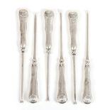 SET OF SIX SILVER CRAB FORKS DECORATED WITH SCALLOP SHELLS